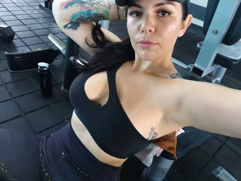 Live sex webcam photo for NinaLuke #3753865