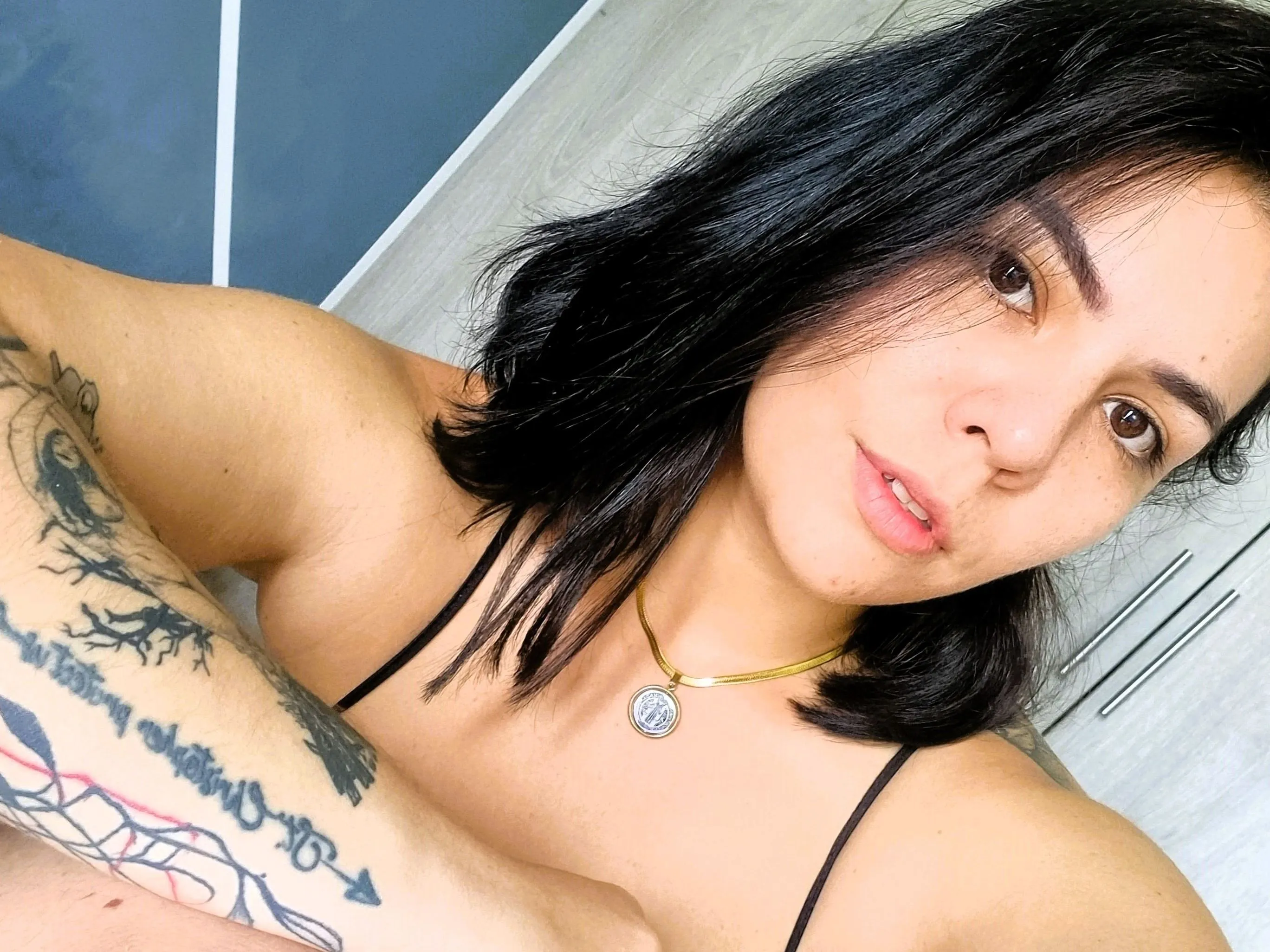 Live sex webcam photo for NinaLuke #5927837