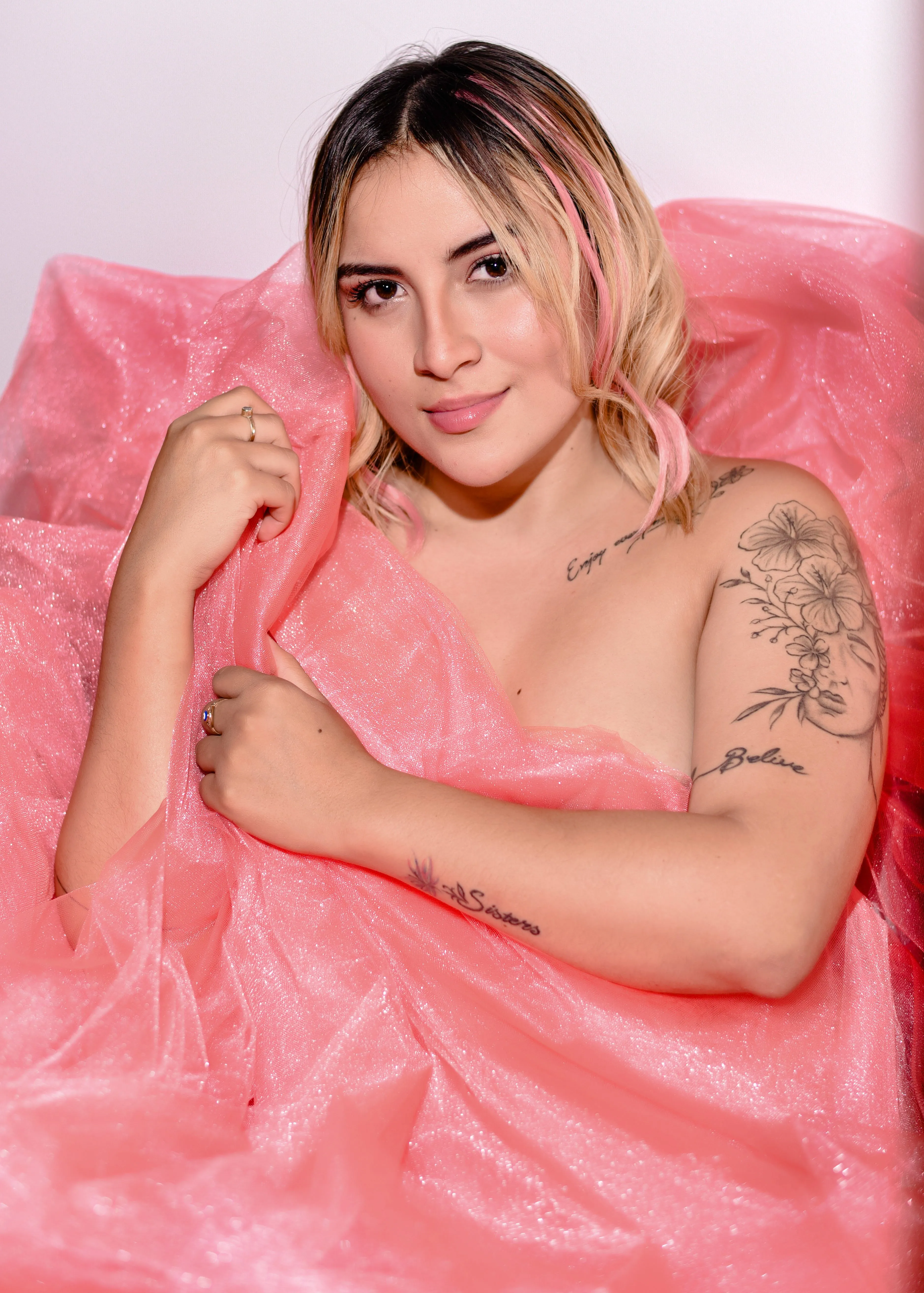 Live sex webcam photo for EmilyBroown #7319914