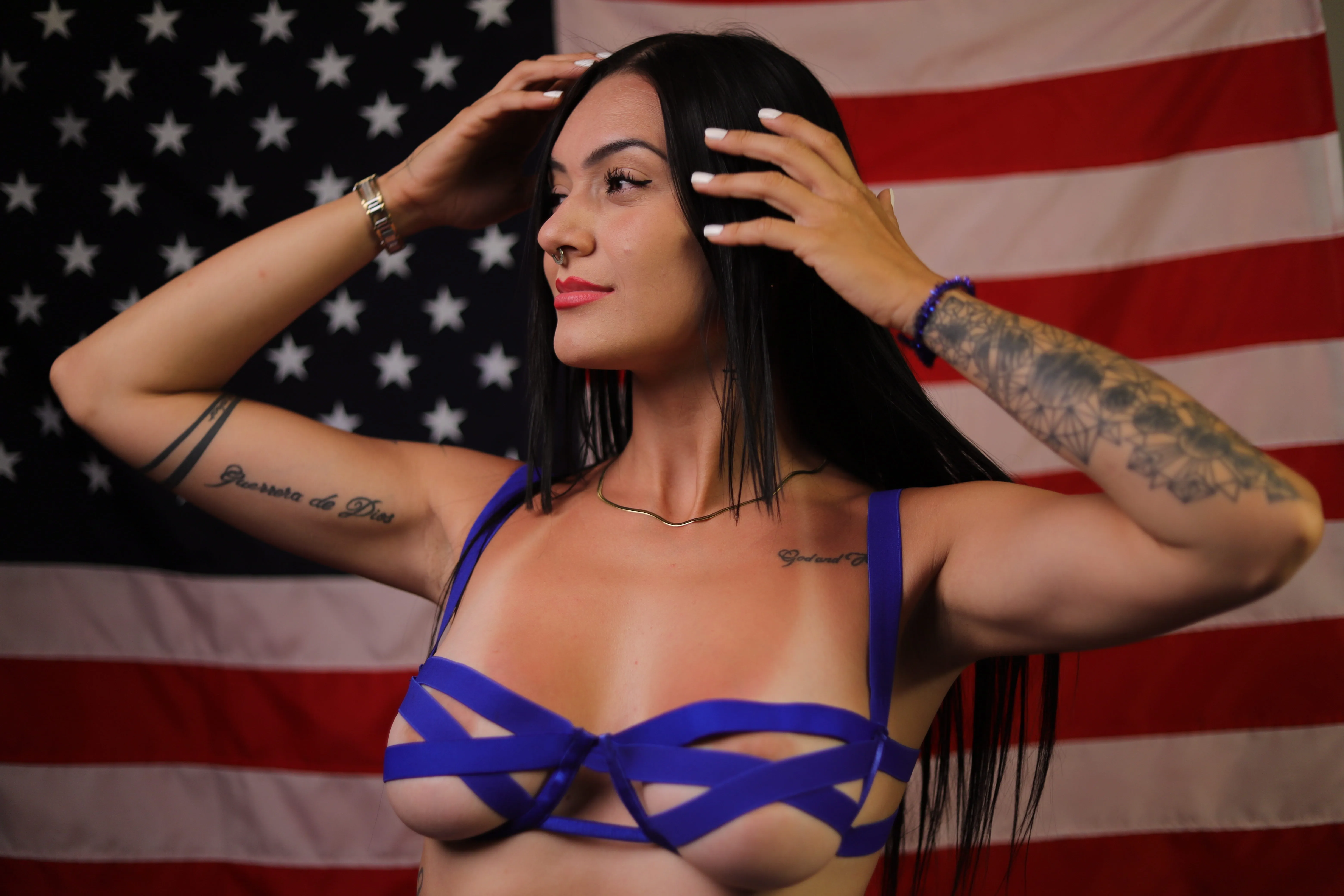 Live sex webcam photo for charlotteewhitee #7884598