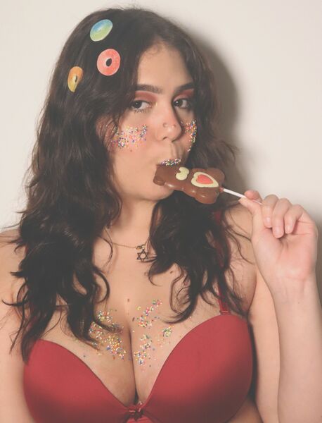 Live sex webcam photo for rebeccawilde #3833411