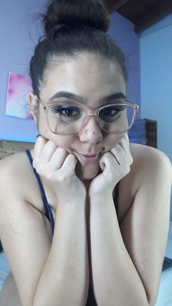 Live sex webcam photo for rebeccawilde #3688075