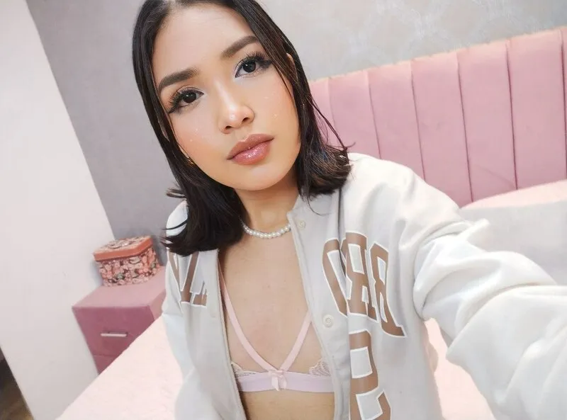 Live sex webcam photo for HallyColleman #5336006