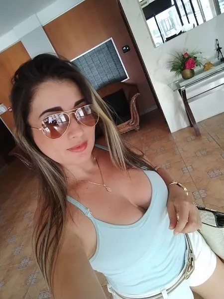 Live sex webcam photo for CathyLovers #6036900