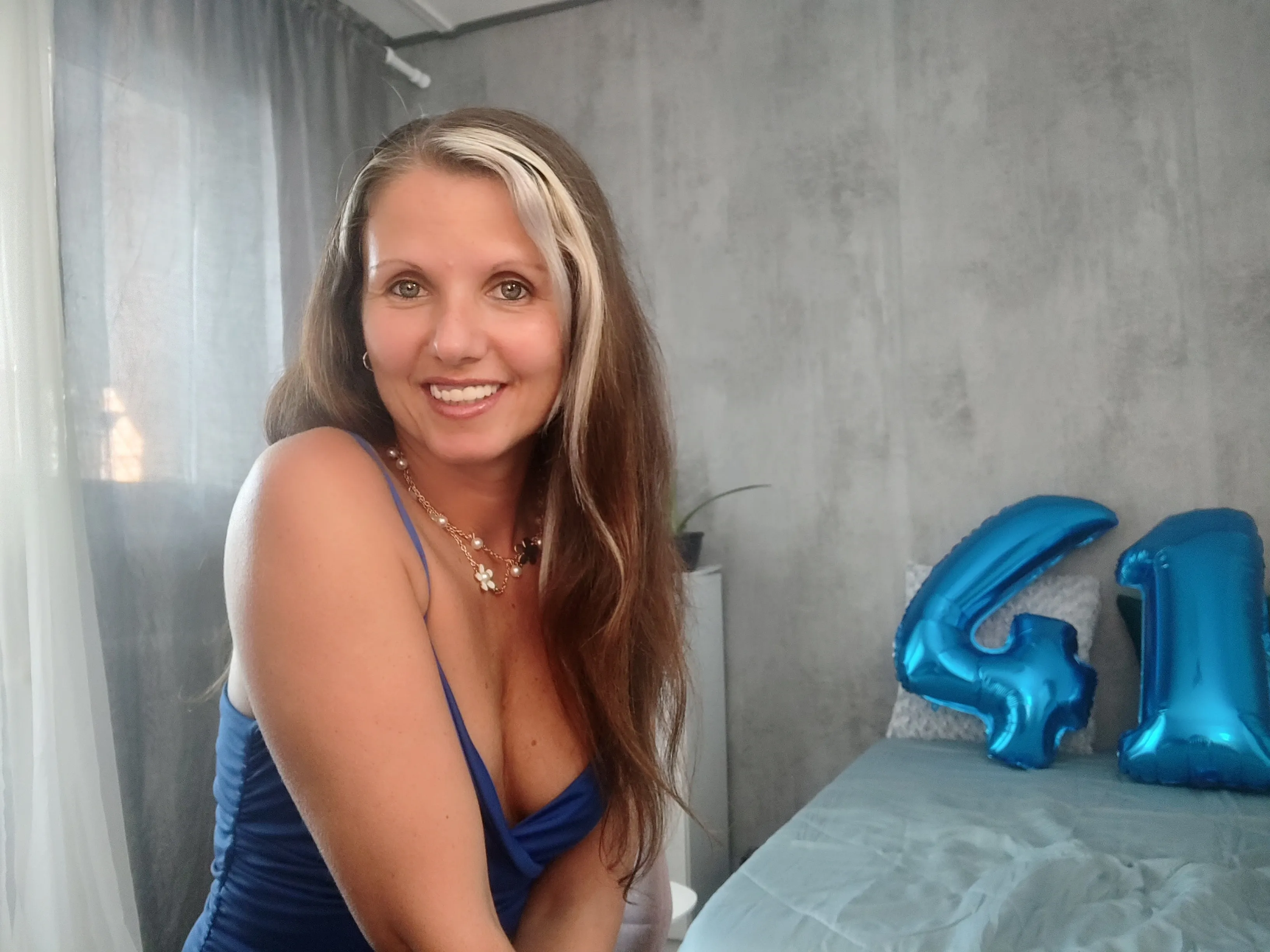 Live sex webcam photo for EmaStar #7828919