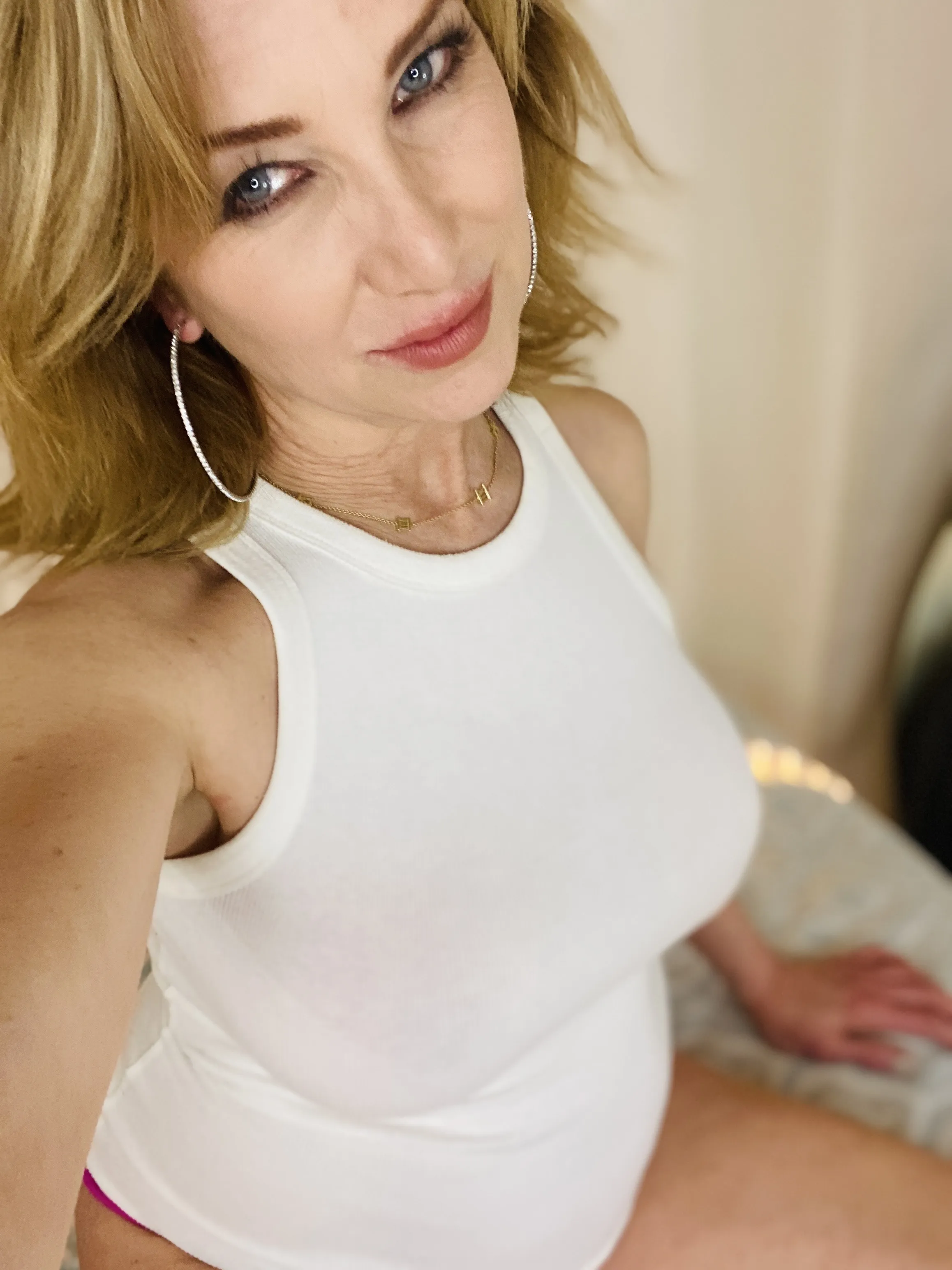 Live sex webcam photo for Januaryfurstxxx #8041548