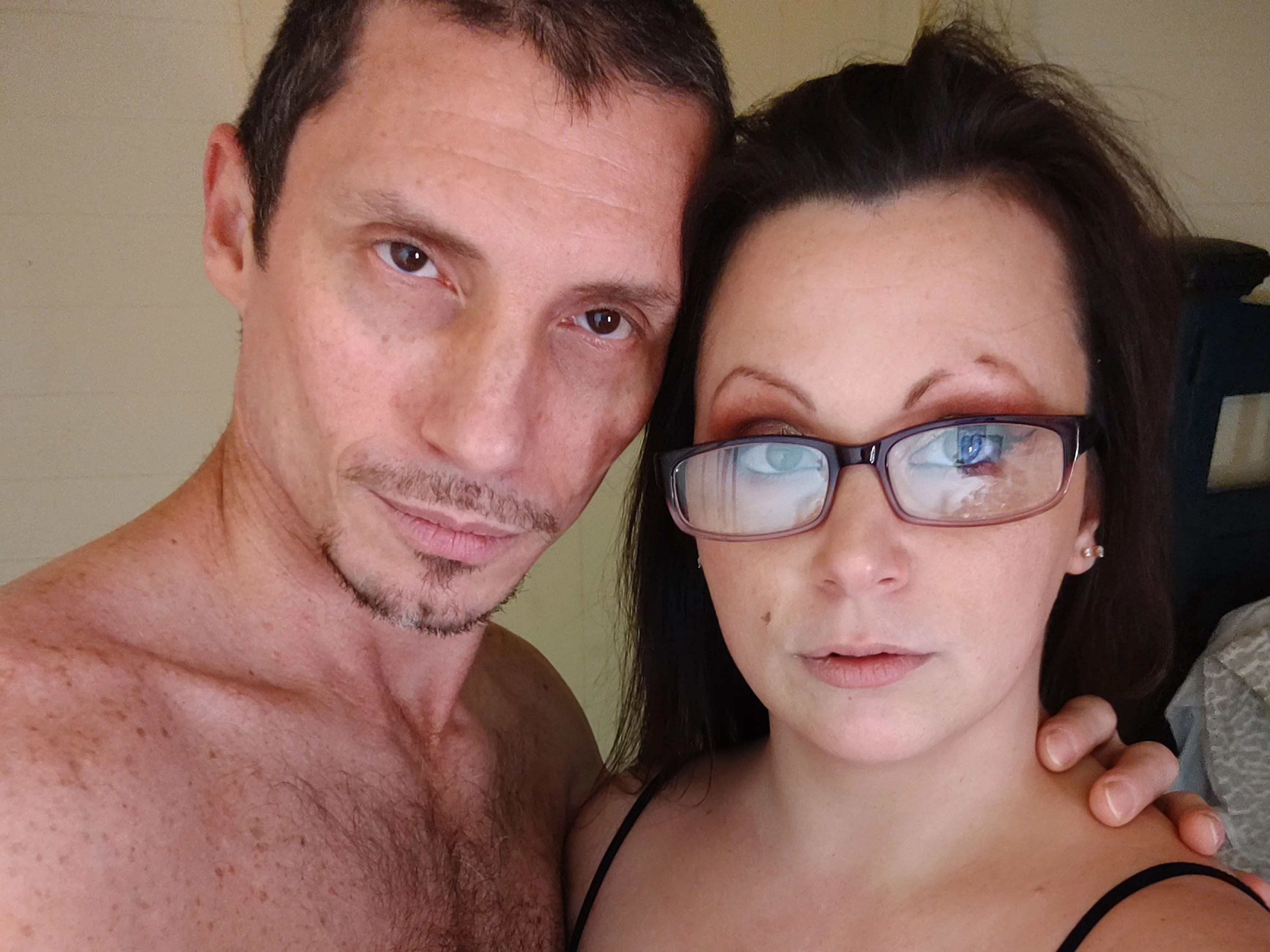 Live sex webcam photo for MrMrsFuxley #5820074
