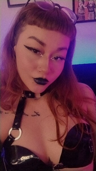 Live sex webcam photo for GoddessVictoriaRios #6253893