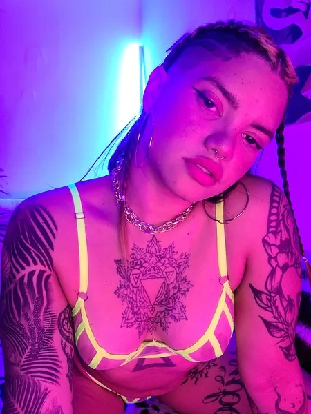 Live sex webcam photo for MermayDhell #4156173