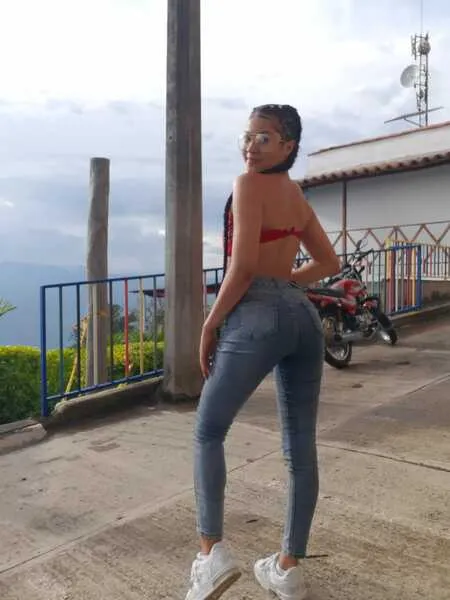 Live sex webcam photo for KrishaaRoss #6187125