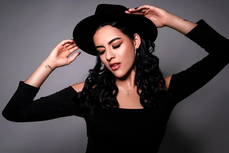 Live sex webcam photo for RoxanaHudson #5551993