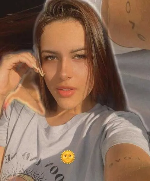 Live sex webcam photo for RoxanaHudson #3727527