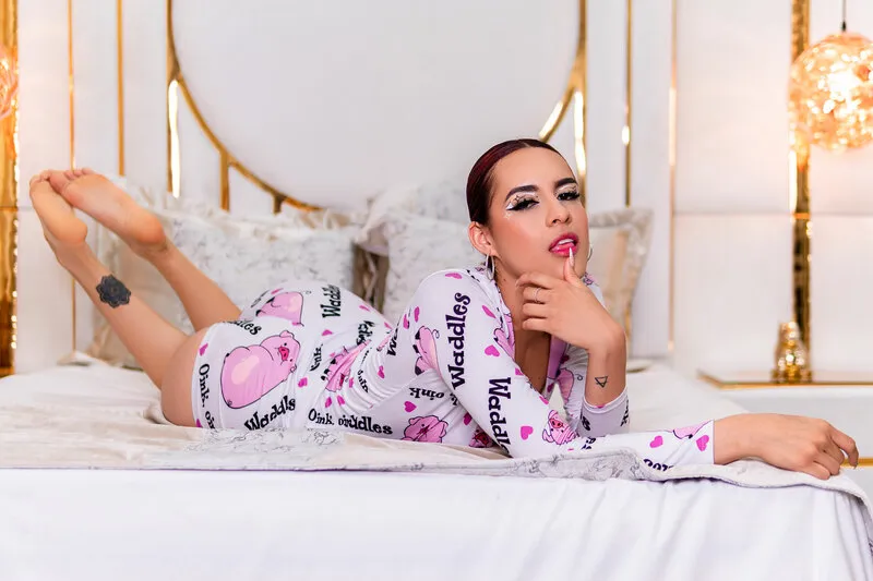 Live sex webcam photo for RoxanaHudson #4250479