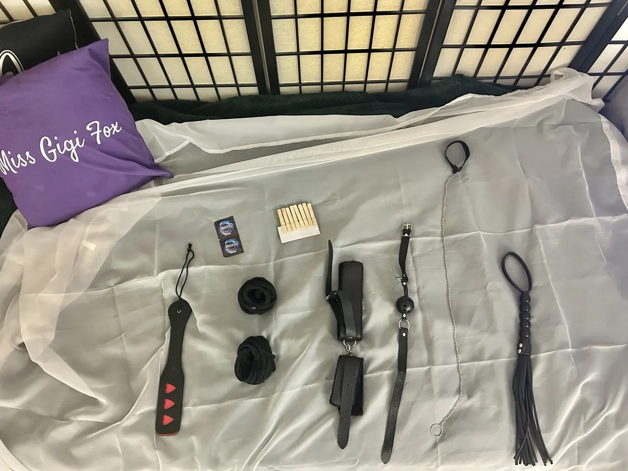 Live sex webcam photo for SuccubusMissGigiFox #7971760