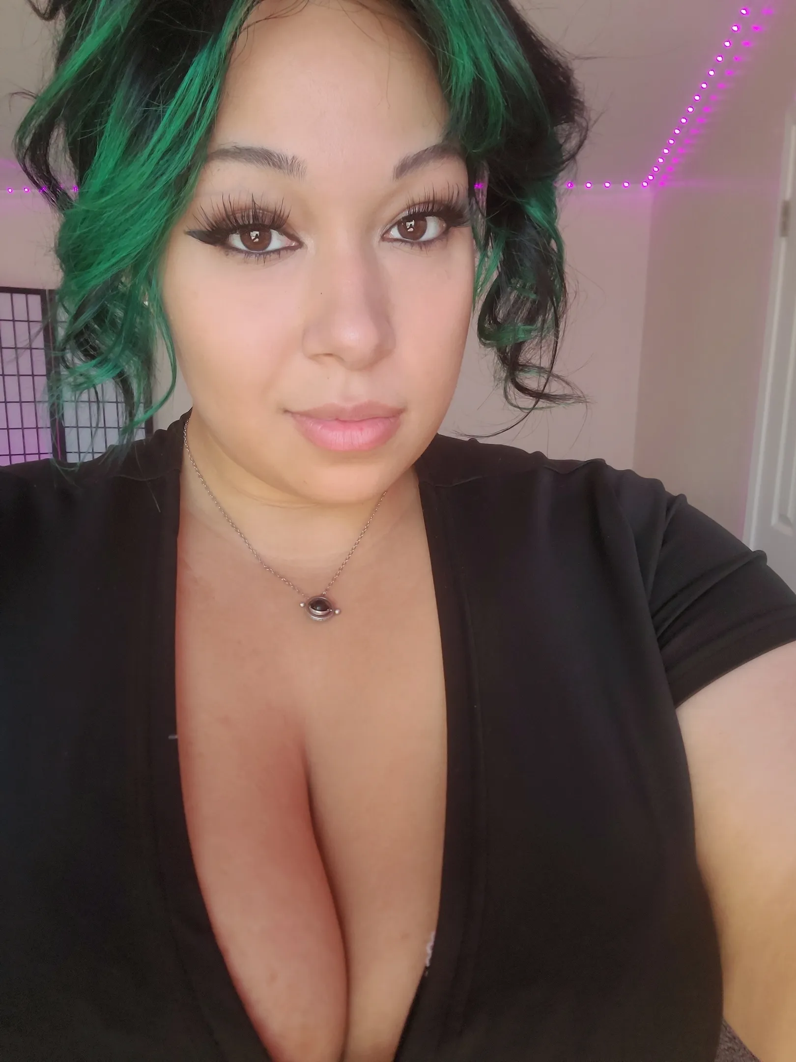 Live sex webcam photo for SuccubusMissGigiFox #8299429