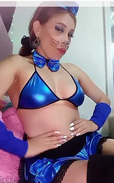 Live sex webcam photo for CoralSexy4812 #6618745