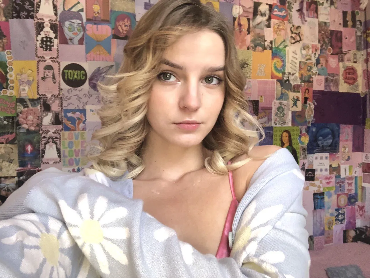 Live sex webcam photo for BaabeButterfly #7905828