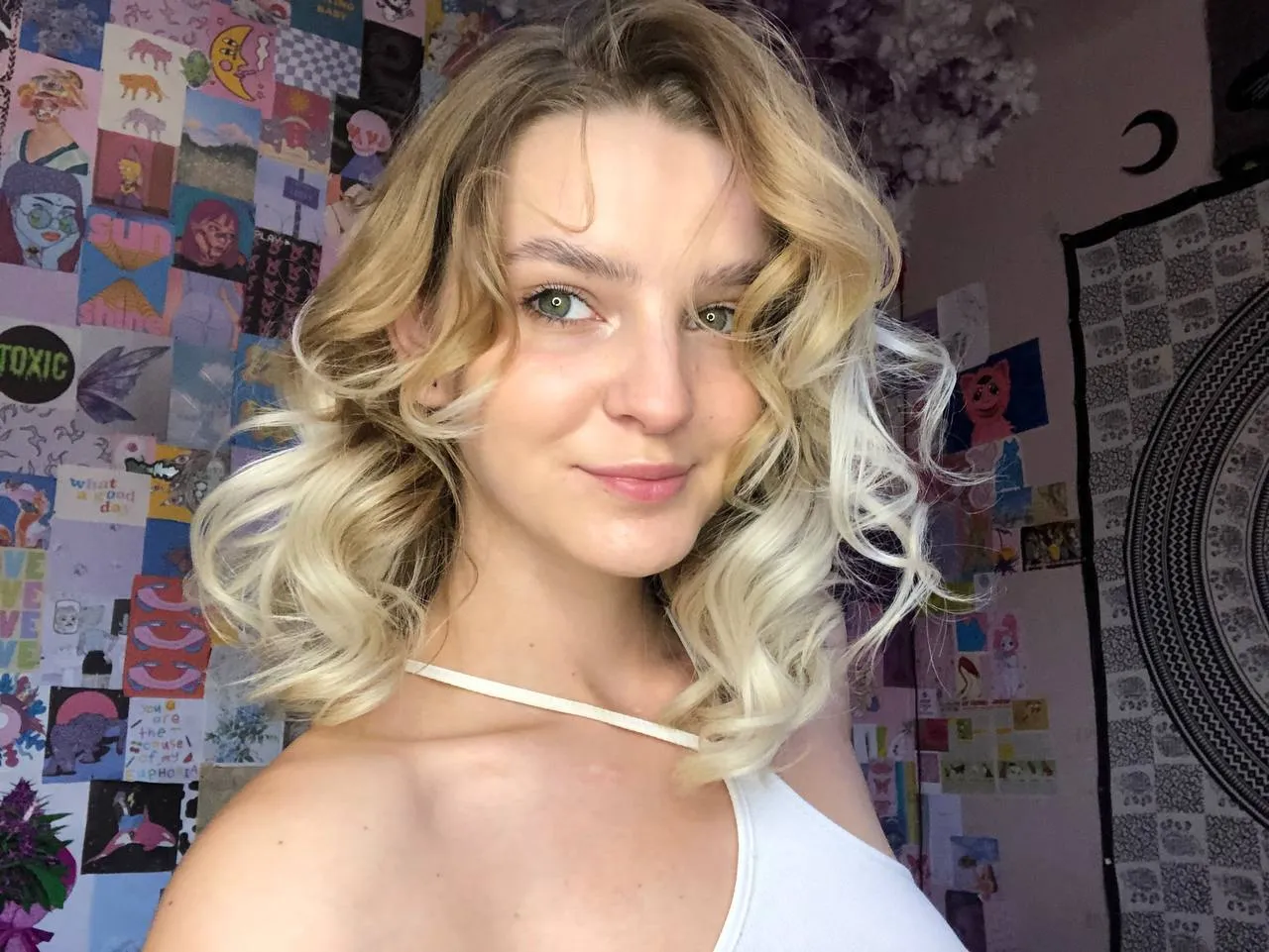 Live sex webcam photo for BaabeButterfly #7905832