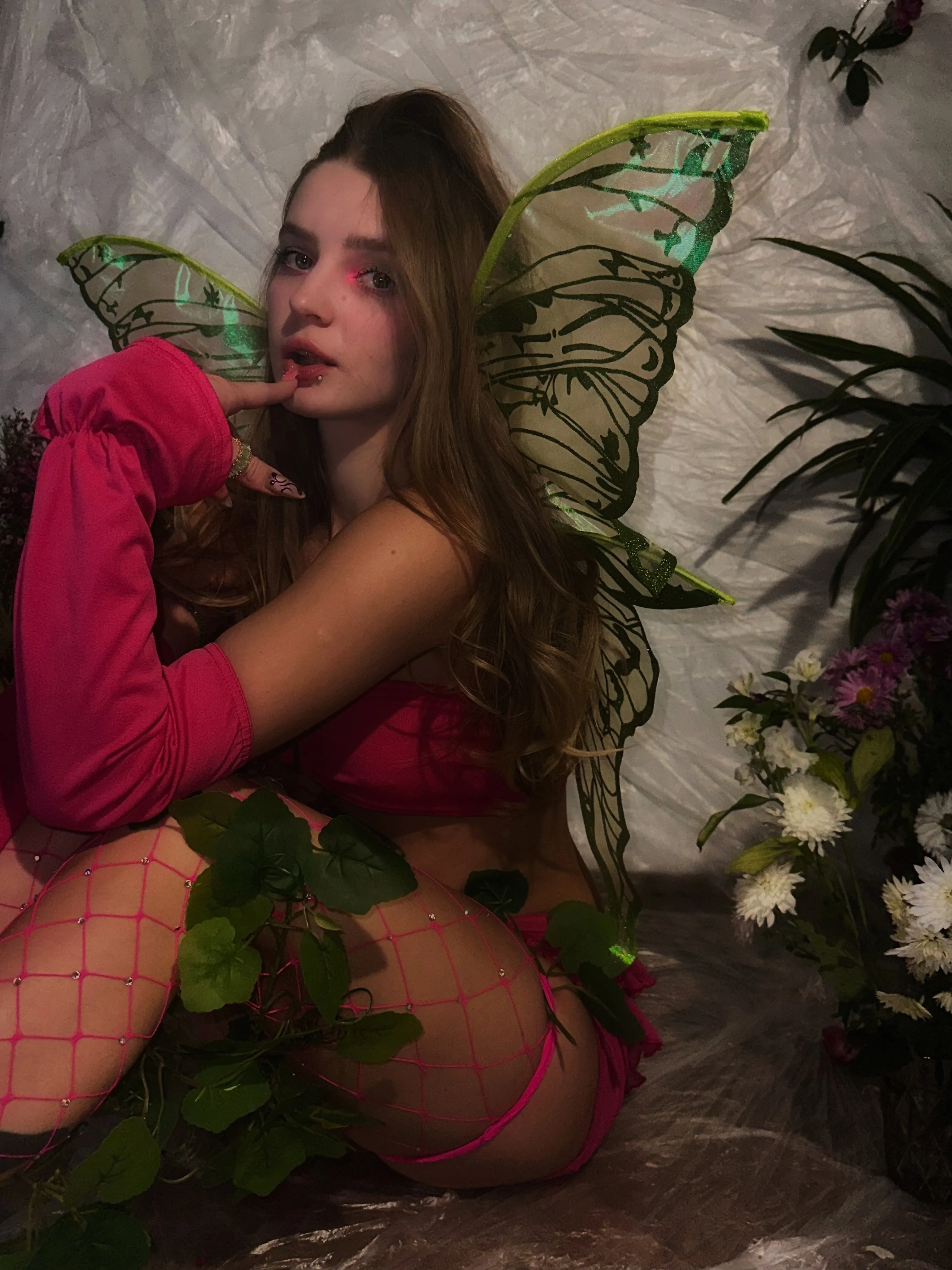 Live sex webcam photo for BaabeButterfly #8042756