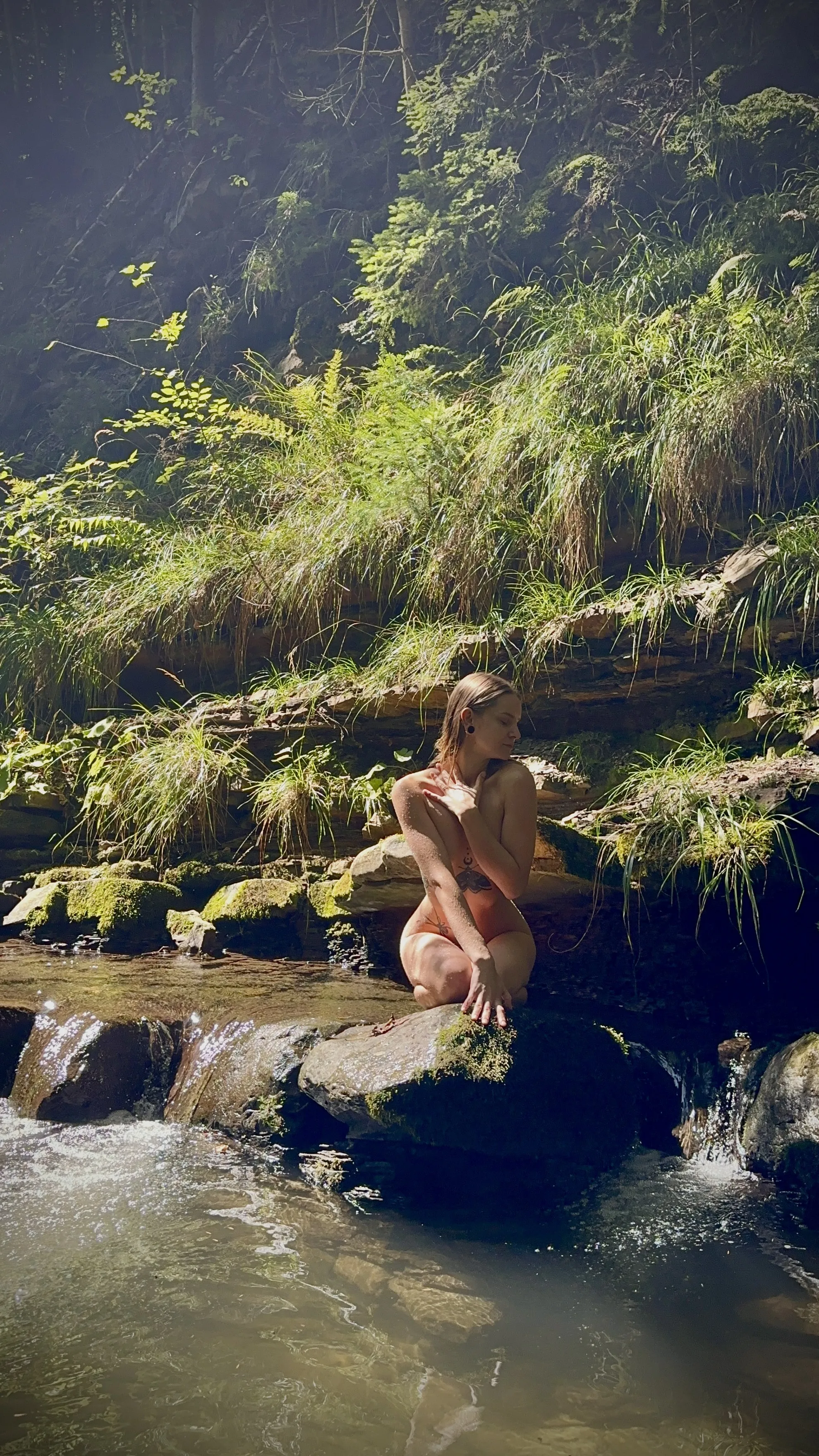 Live sex webcam photo for BaabeButterfly #7905892