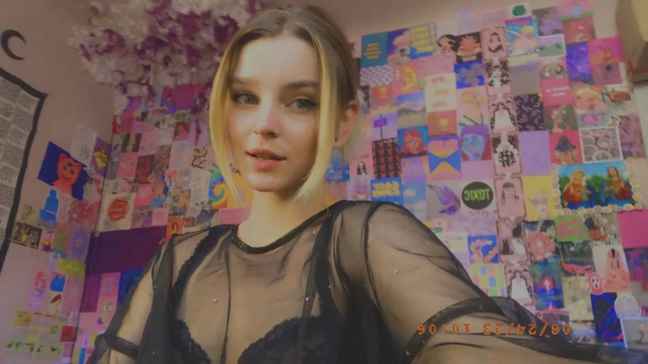 Live sex webcam photo for BaabeButterfly #7905830