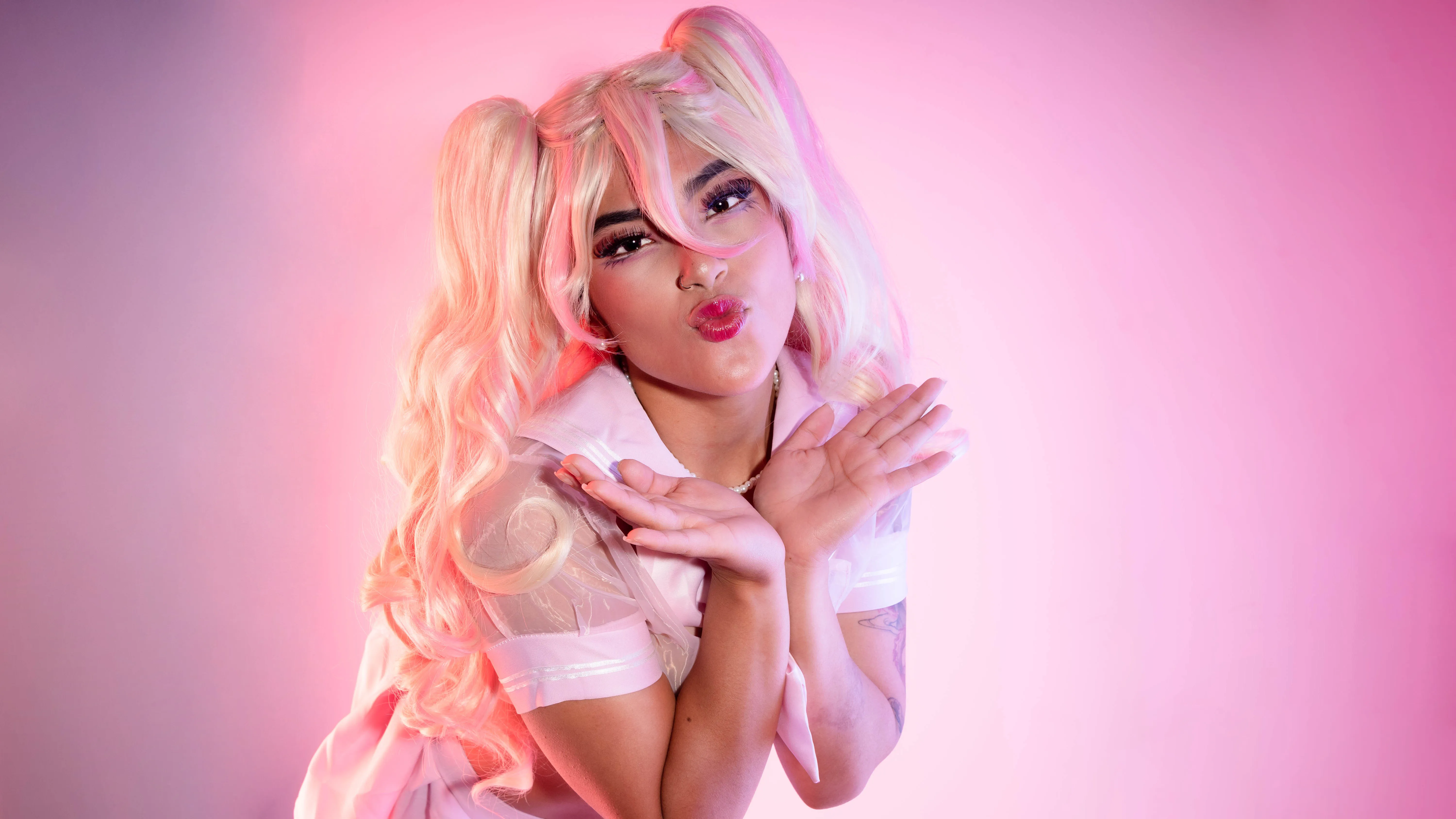 Live sex webcam photo for StephanieBennet #7406679