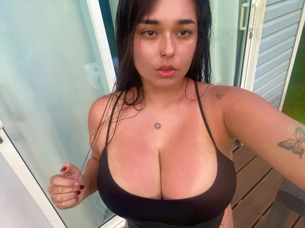 Live sex webcam photo for CelesteBruce #7103484