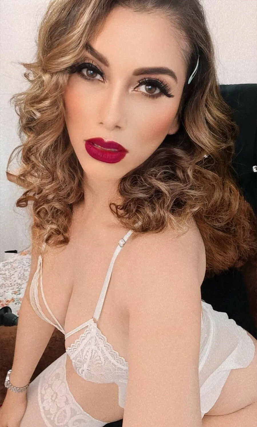 Live sex webcam photo for JuliianaLust #7438364