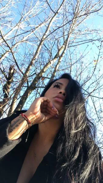 Live sex webcam photo for angellysugar #3751191