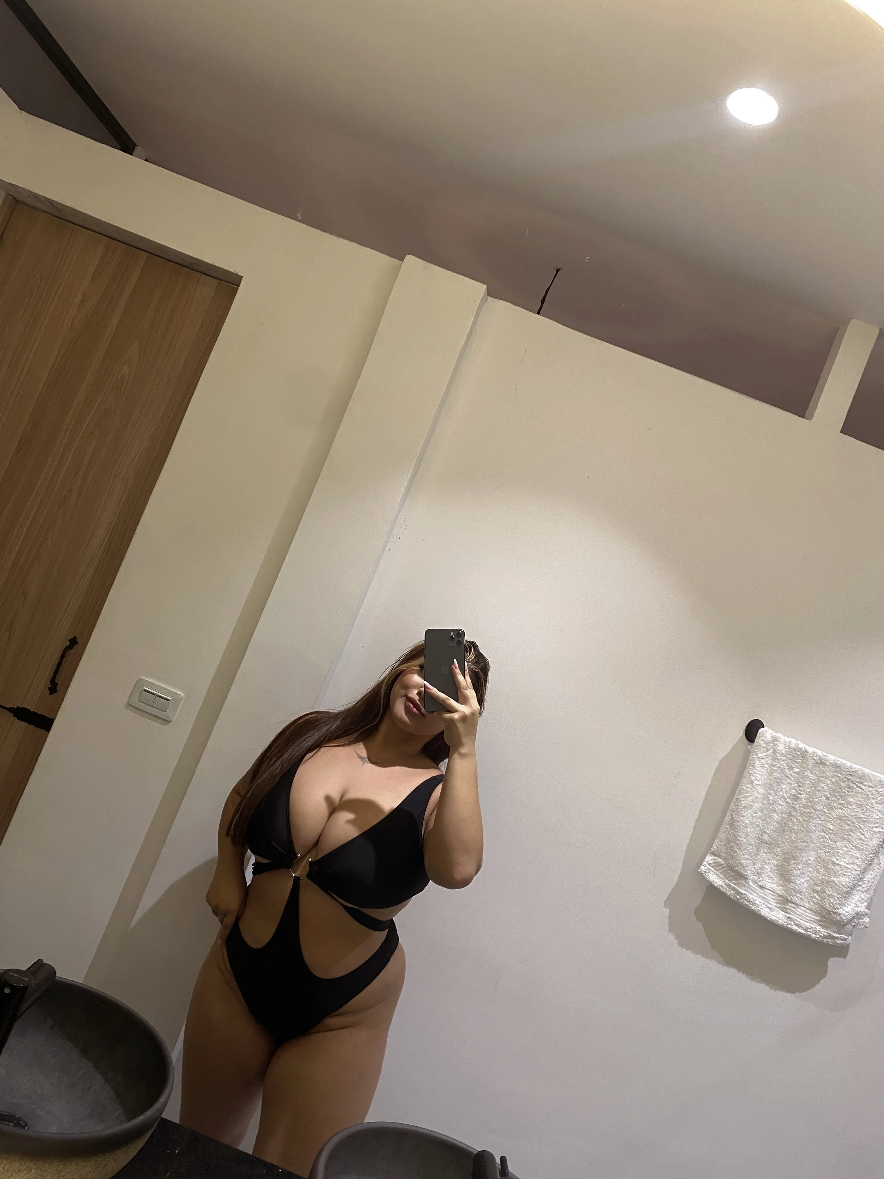 Live sex webcam photo for ValenTaylor #7796238