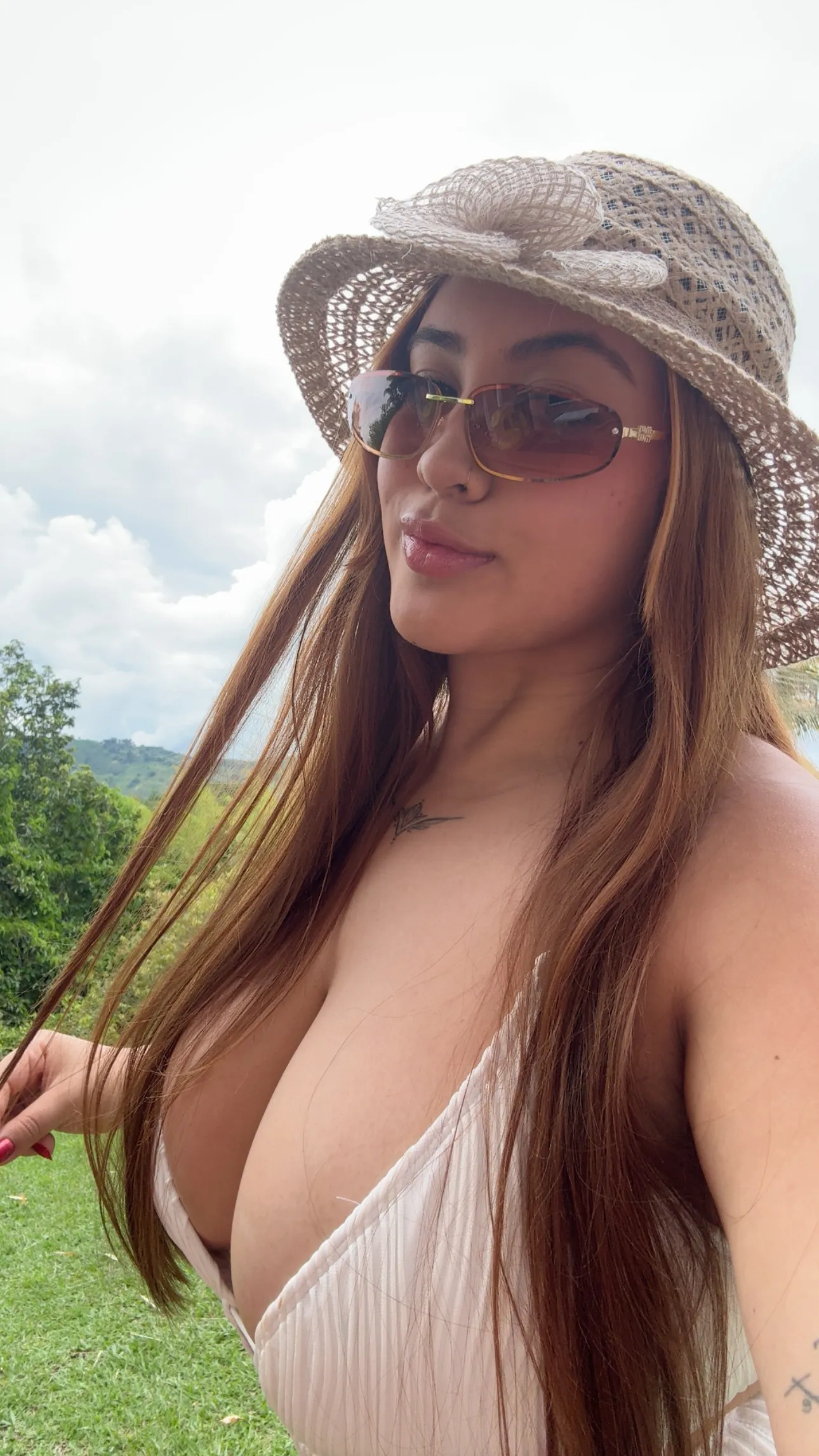 Live sex webcam photo for ValenTaylor #8725675