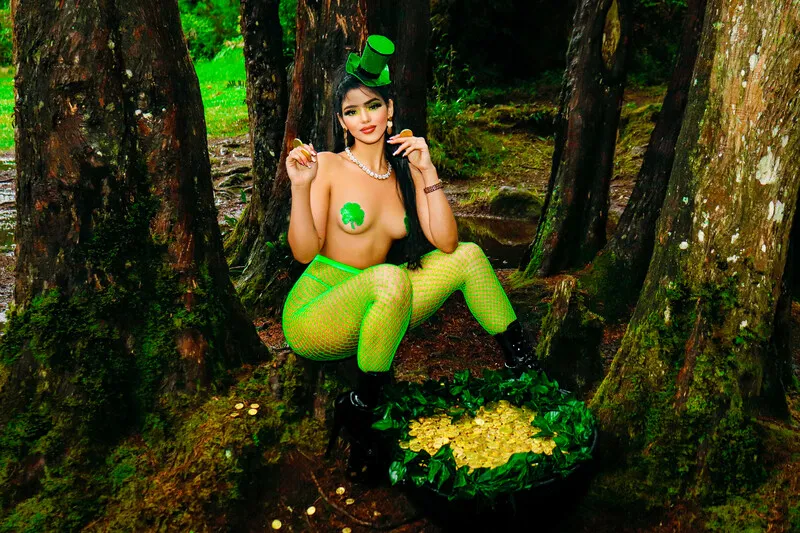 Live sex webcam photo for Kandymussee #4096852