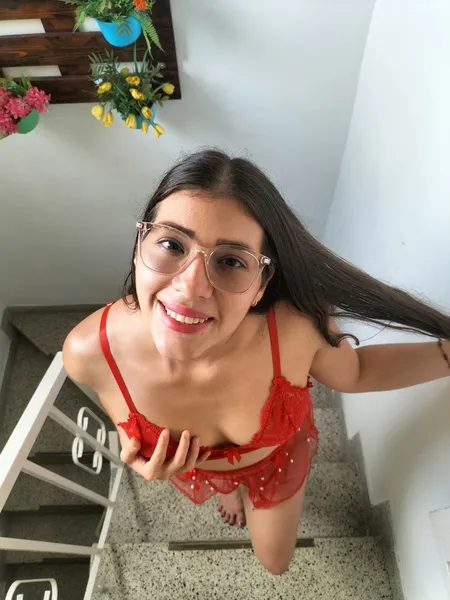 Live sex webcam photo for DaMikaela69 #6931539