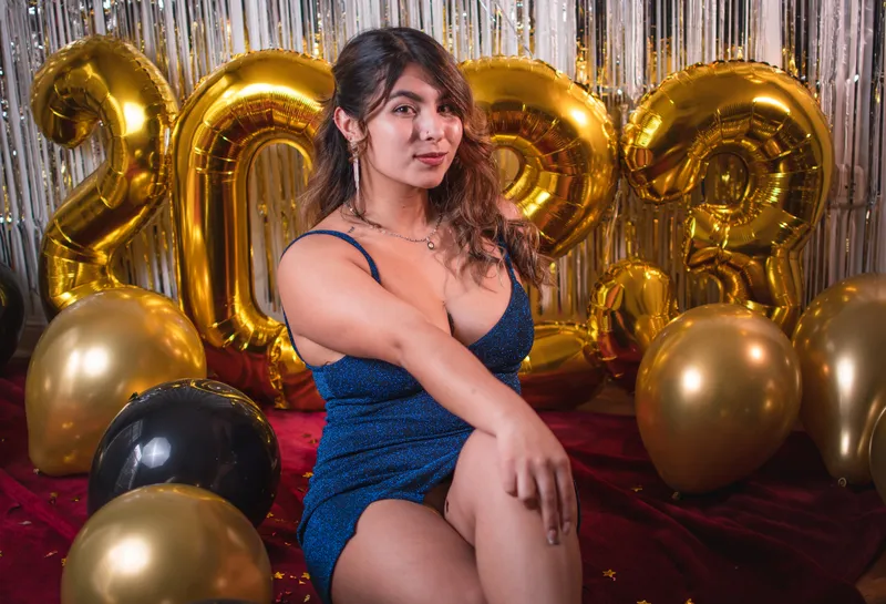 Live sex webcam photo for SheleyVitteri #3851517