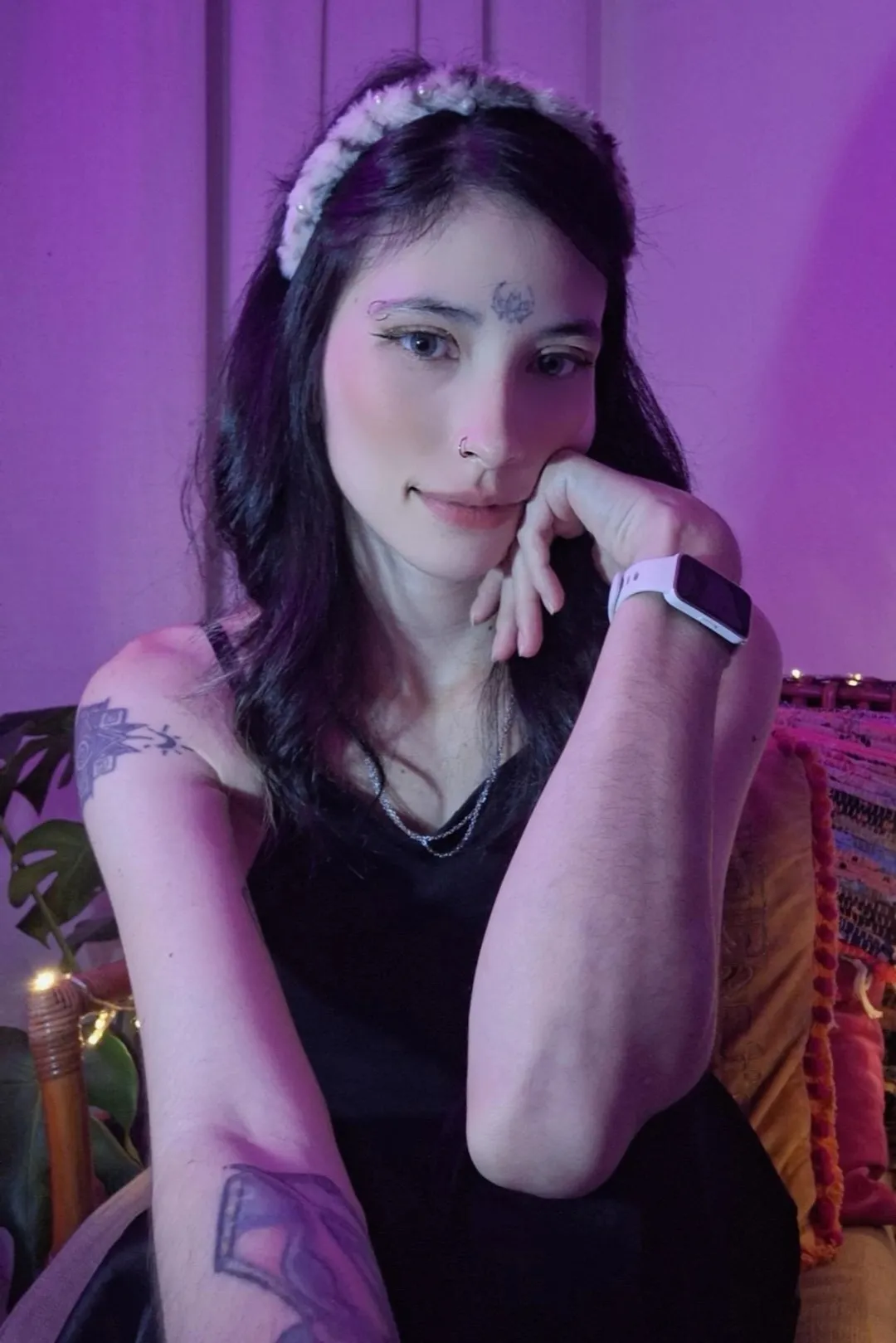 Live sex webcam photo for TaraHunter #7421335