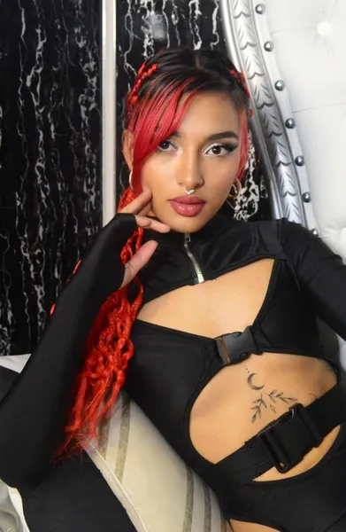 Live sex webcam photo for sofiaafox #6024469