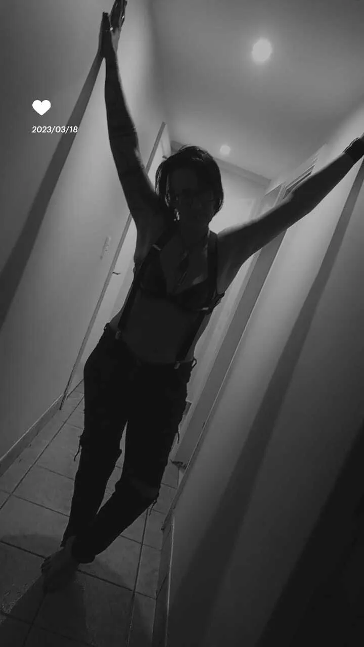 Live sex webcam photo for QueenSlade #7488244