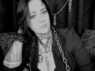 Live sex webcam photo for QueenSlade #8711248