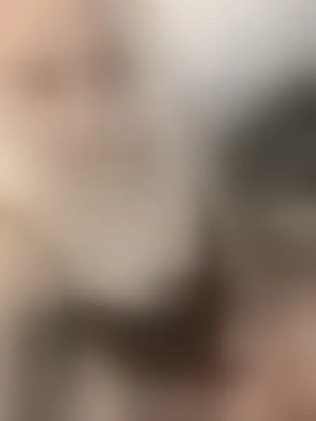 Live sex webcam photo for EllieSoSubmissive #4164041