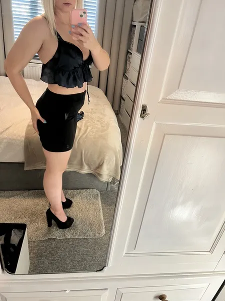 Live sex webcam photo for EllieSoSubmissive #4164044