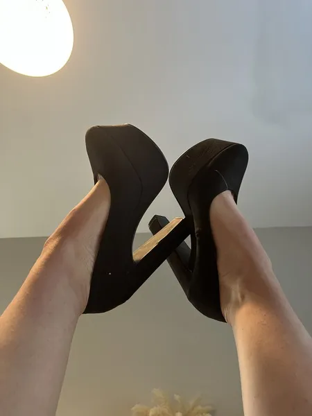 Live sex webcam photo for EllieSoSubmissive #4164043