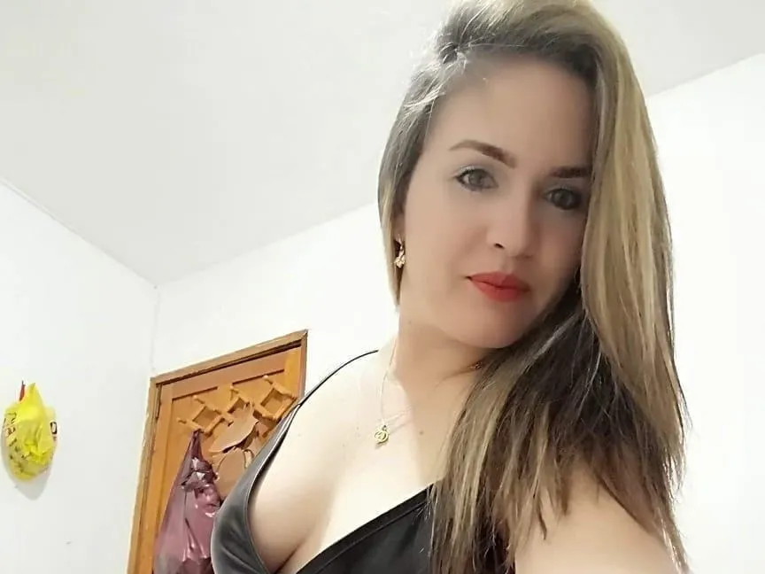 Live sex webcam photo for LucianyBelov #3889066