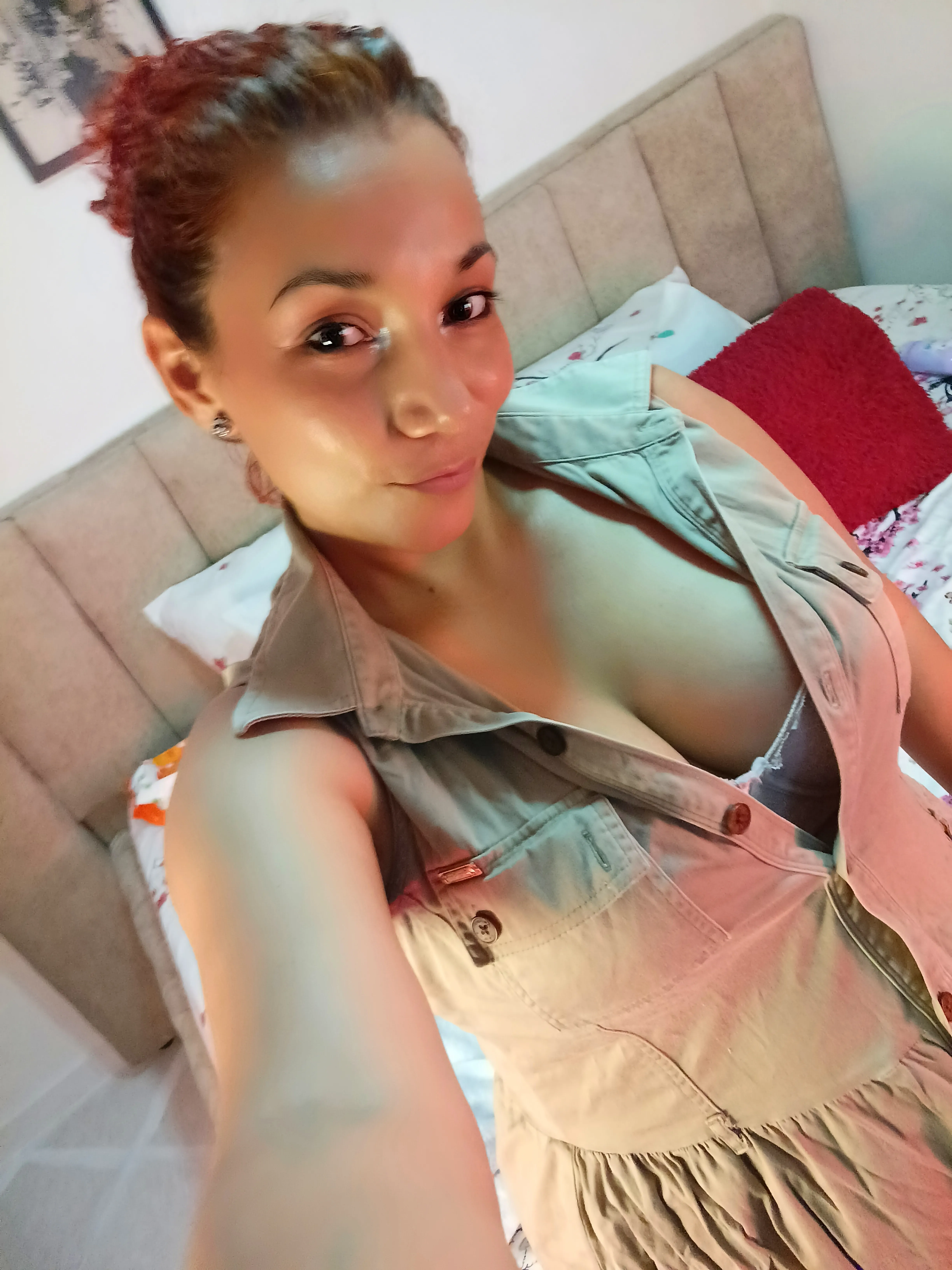 Live sex webcam photo for amberdemonss #8311914