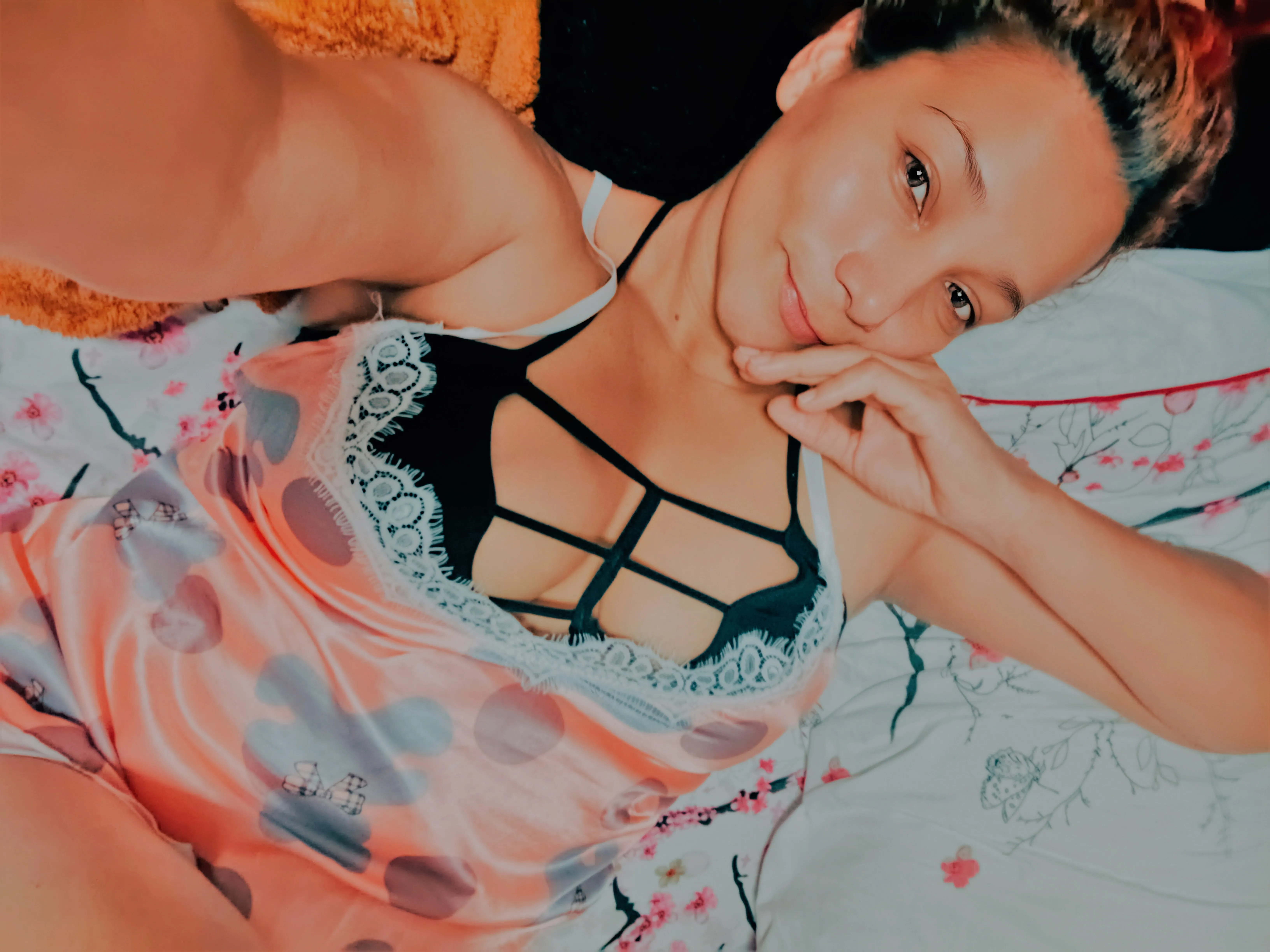 Live sex webcam photo for amberdemonss #8454273