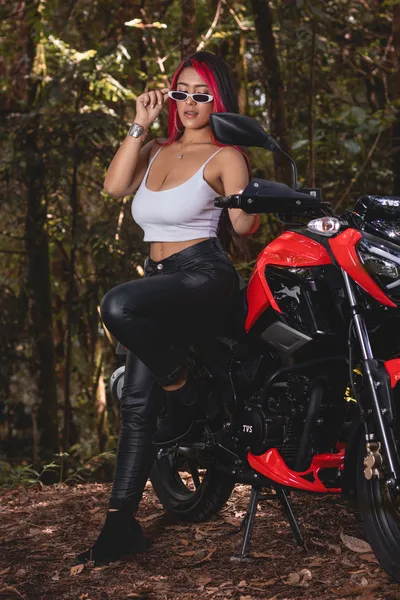 Live sex webcam photo for HelenaMadison #5329021