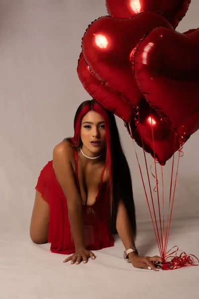 Live sex webcam photo for HelenaMadison #5611673