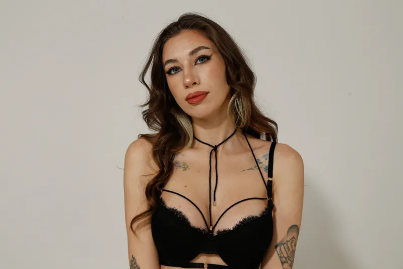 Live sex webcam photo for MiaSix #5377143