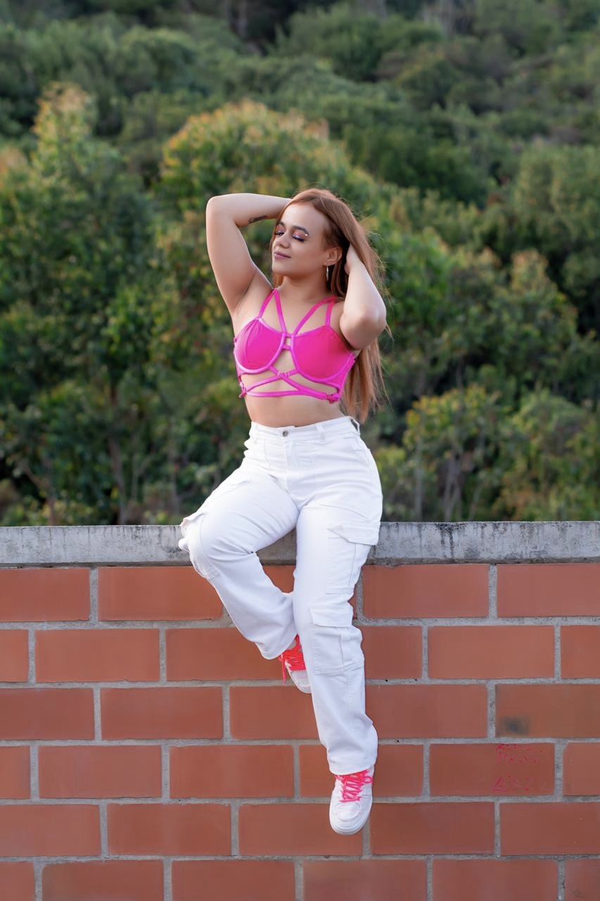 Live sex webcam photo for AslyEvans #7884081