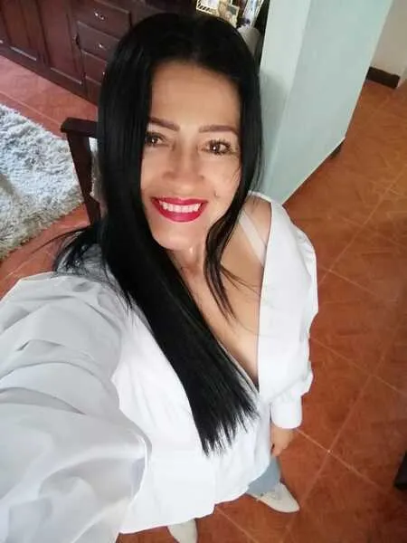 Live sex webcam photo for Sarahteikus #8069036