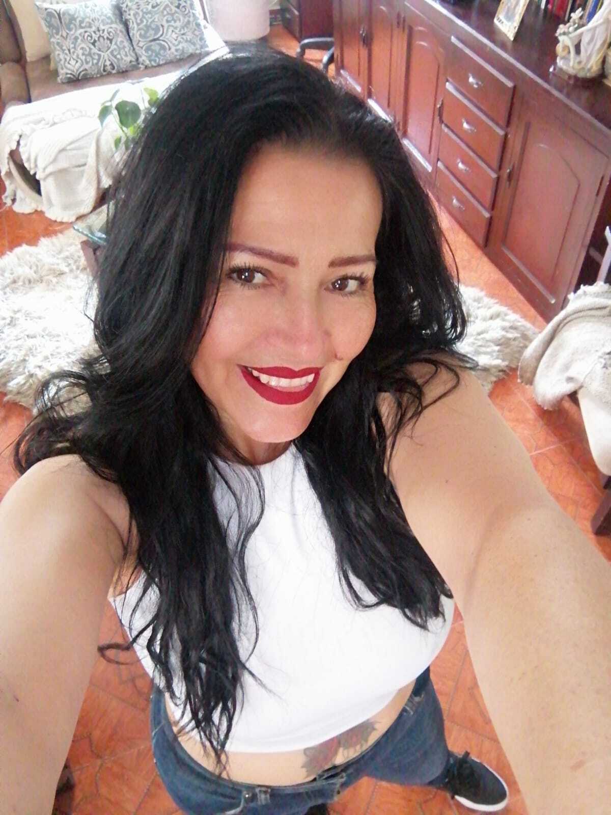 Live sex webcam photo for Sarahteikus #8068971